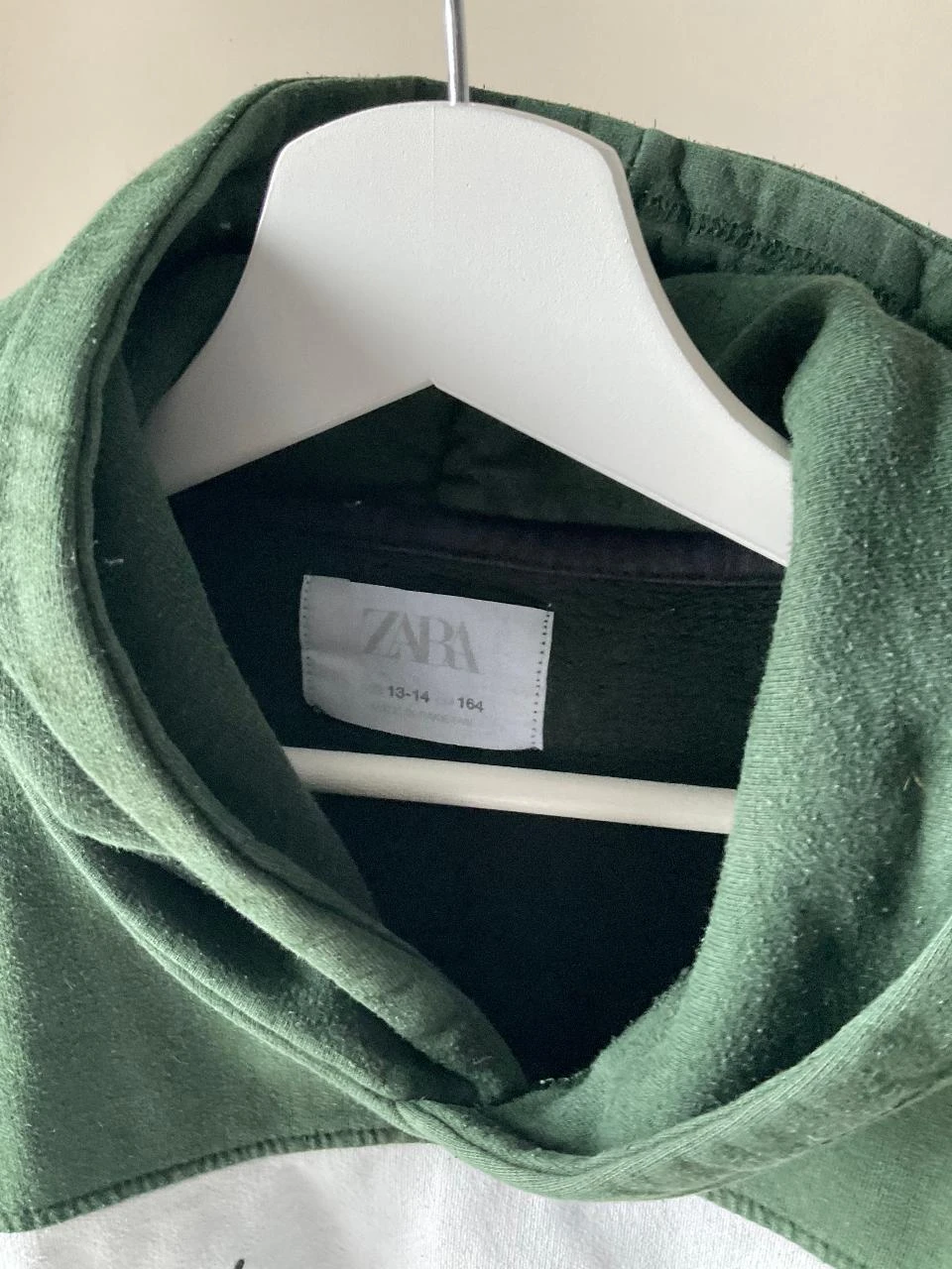 Moletom com capuz Zara ado 13-14 anos verde – Estilo moderno e fácil de usar – photo 3